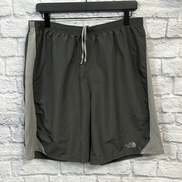 The North Face shorts | size Large | two toned gray - Picture 1 of 10